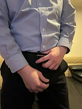 Snapshot of yuuuuusuke00 chatting on February 6, 2026, 12:48 am yuuuuusuke00 online show from February 6, 2026, 12:48 am