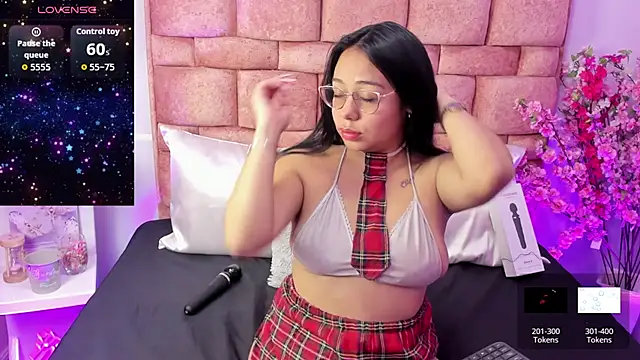 Snapshot of amy_noa chatting on February 5, 2026, 12:37 am amy noa online show from February 5, 2026, 12:37 am