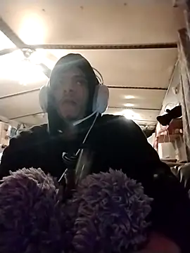 spooky425hd online show from March 18, 2026, 12:58 am