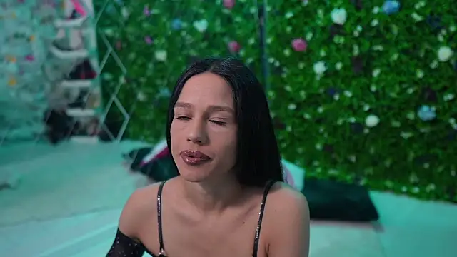 Baby nico online show from March 1, 2026, 7:05 pm