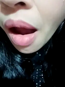 Snapshot of Hana-love2026 chatting on February 5, 2026, 5:34 am Hana-love2026 online show from February 5, 2026, 5:34 am