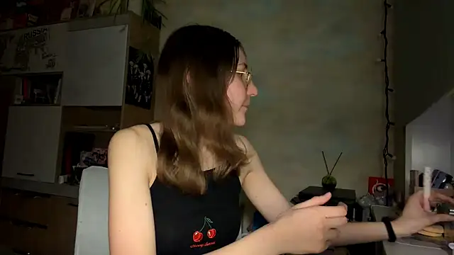 Miaaa Moon online show from March 25, 2026, 4:13 pm