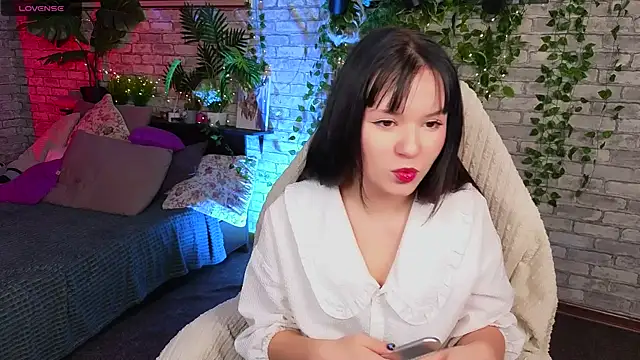 Snapshot of onix_cherry chatting on February 24, 2026, 8:29 pm onix cherry online show from February 24, 2026, 8:29 pm