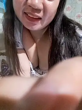 Snapshot of Zyramae_25 chatting on February 10, 2026, 8:13 pm Zyramae 25 online show from February 10, 2026, 8:13 pm