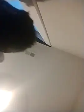 ellexxea online show from February 5, 2026, 12:32 pm