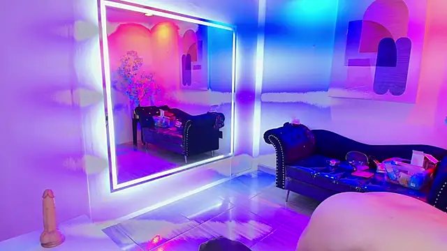 Madame scarlett online show from March 10, 2026, 11:48 am