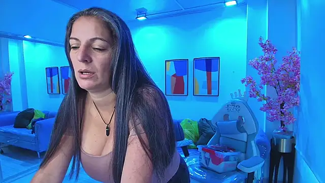 Madame scarlett online show from March 20, 2026, 11:37 am