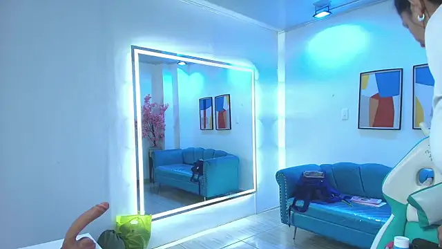 Madame scarlett online show from April 8, 2026, 11:32 am