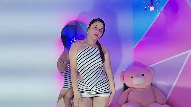 Snapshot of whitney_brown_ chatting on February 12, 2026, 1:17 pm whitney brown online show from February 12, 2026, 1:17 pm