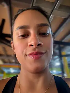 LunaHeat online show from February 17, 2026, 2:46 pm