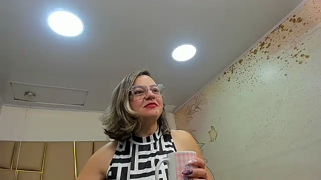 Snapshot of ArianaSommers chatting on February 22, 2026, 11:42 am ArianaSommers online show from February 22, 2026, 11:42 am