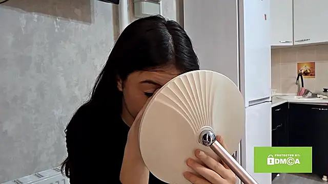 Snapshot of ZyntraLoom chatting on February 23, 2026, 10:45 am ZyntraLoom online show from February 23, 2026, 10:45 am