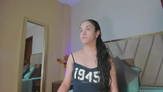 Snapshot of CelesteQueeen chatting on May 15, 2026, 12:23 pm CelesteQueeen online show from May 15, 2026, 12:23 pm