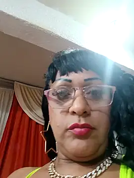 Snapshot of SabrinaColin chatting on February 24, 2026, 2:53 am SabrinaColin online show from February 24, 2026, 2:53 am