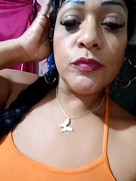 Snapshot of SabrinaColin chatting on June 11, 2026, 2:53 am SabrinaColin online show from June 11, 2026, 2:53 am