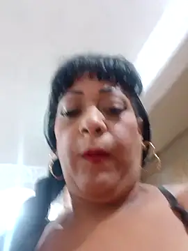 Snapshot of SabrinaColin chatting on June 14, 2026, 4:58 am SabrinaColin online show from June 14, 2026, 4:58 am