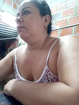 Snapshot of Diana_006 chatting on April 20, 2026, 12:52 pm Diana 006 online show from April 20, 2026, 12:52 pm