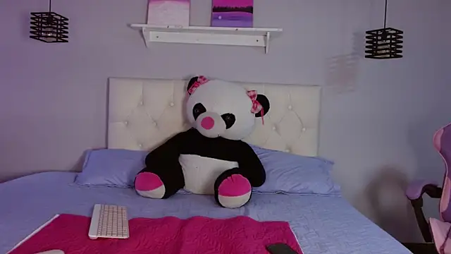 Snapshot of VelvetRosss chatting on February 25, 2026, 6:39 pm VelvetRosss online show from February 25, 2026, 6:39 pm