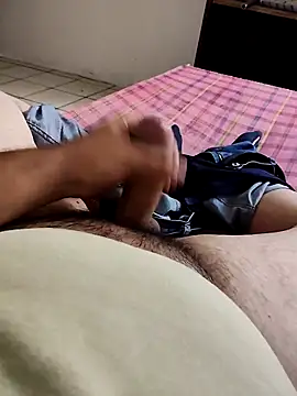 Carlos0294 online show from April 14, 2026, 8:48 pm