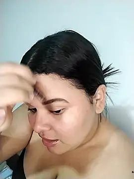 Snapshot of SamanthaStonee chatting on February 17, 2026, 10:27 pm SamanthaStonee online show from February 17, 2026, 10:27 pm