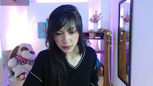 Snapshot of FIORELLA_L chatting on May 10, 2026, 12:10 pm FIORELLA L online show from May 10, 2026, 12:10 pm