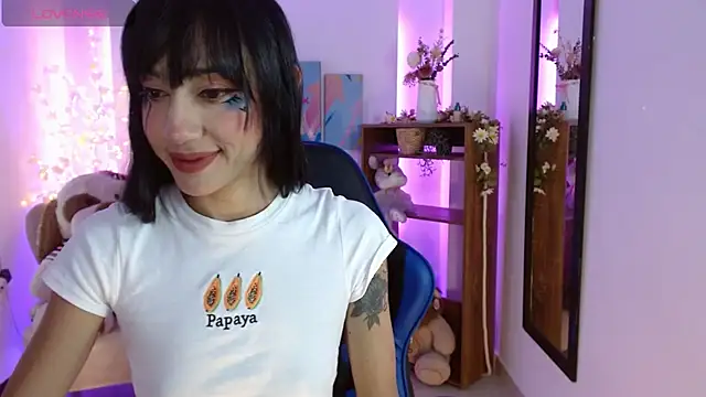 Snapshot of FIORELLA_L chatting on May 27, 2026, 12:13 pm FIORELLA L online show from May 27, 2026, 12:13 pm