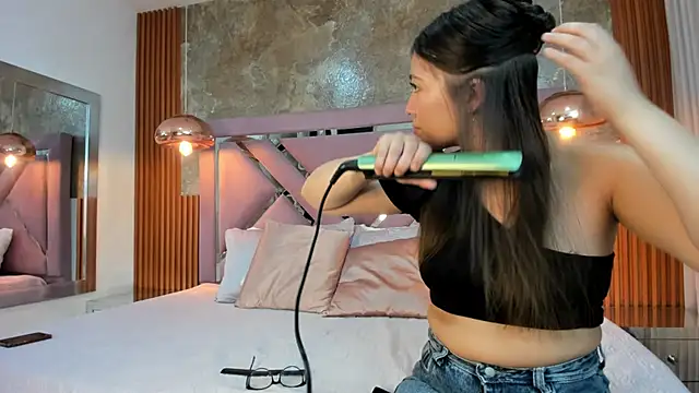 ChloeandAdam online show from March 29, 2026, 1:49 am