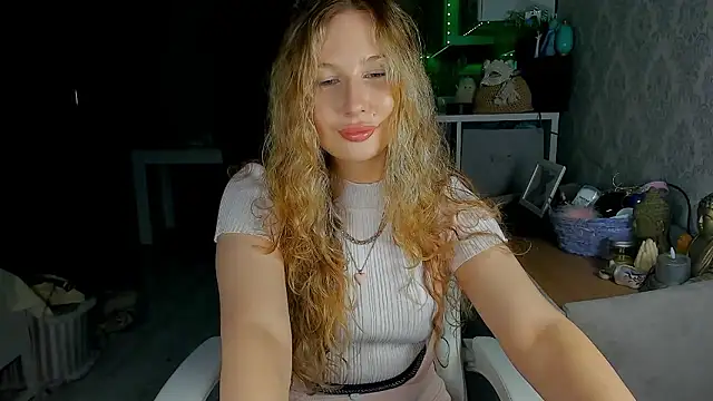 Snapshot of Marcellis_Charm chatting on February 1, 2026, 4:49 pm Marcellis Charm online show from February 1, 2026, 4:49 pm