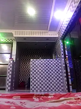 Snapshot of minniemoreee chatting on February 28, 2026, 12:22 am minniemoreee online show from February 28, 2026, 12:22 am