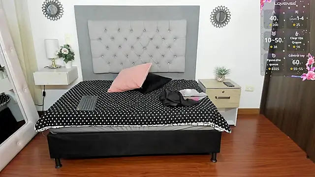 Karla 94 online show from February 27, 2026, 3:17 am