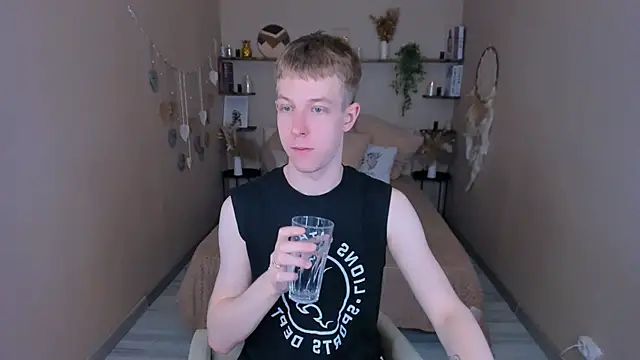 Snapshot of Dylan_Norton chatting on May 28, 2026, 9:23 pm Dylan Norton online show from May 28, 2026, 9:23 pm
