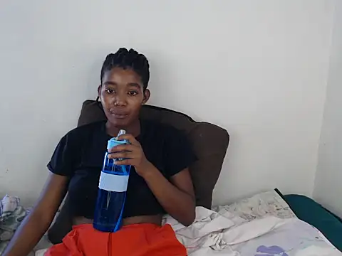 Snapshot of SexyyMandy chatting on February 16, 2026, 12:34 pm SexyyMandy online show from February 16, 2026, 12:34 pm