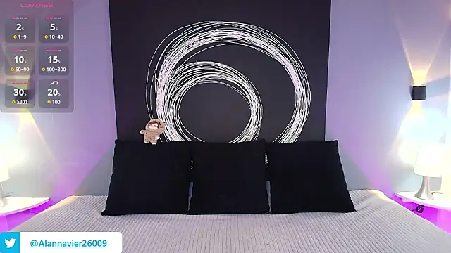 Snapshot of AlannaViera chatting on March 3, 2026, 11:49 am AlannaViera online show from March 3, 2026, 11:49 am