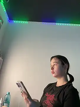 Snapshot of Just-Lilly chatting on April 26, 2026, 2:04 pm Just-Lilly online show from April 26, 2026, 2:04 pm