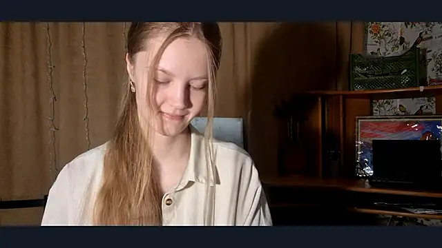 Snapshot of TaliaBerks chatting on February 1, 2026, 12:59 pm TaliaBerks online show from February 1, 2026, 12:59 pm