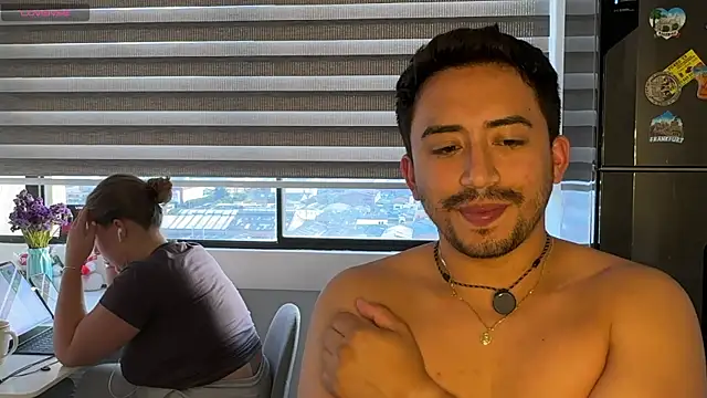 Snapshot of Sofii_n_Diego chatting on April 6, 2026, 10:44 pm Sofii n Diego online show from April 6, 2026, 10:44 pm