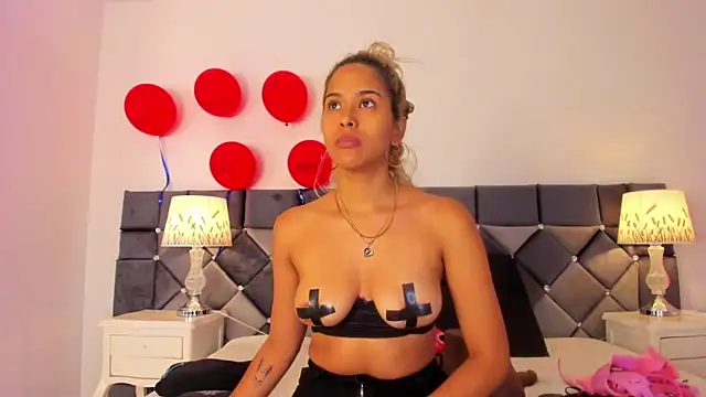 Snapshot of _Giorgiina_ chatting on February 21, 2026, 12:17 pm Giorgiina online show from February 21, 2026, 12:17 pm