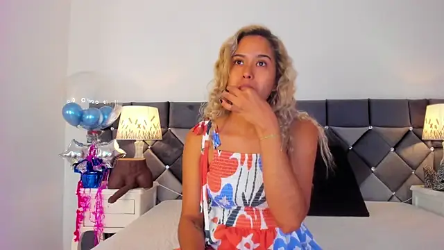 Snapshot of _Giorgiina_ chatting on February 23, 2026, 12:13 pm Giorgiina online show from February 23, 2026, 12:13 pm