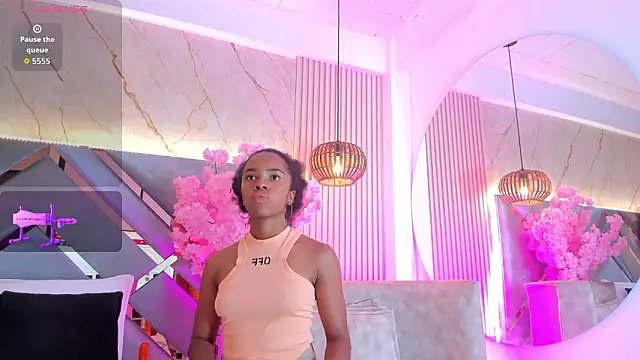 EmmaLovve online show from February 10, 2026, 2:26 am