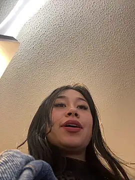 Snapshot of SavageBond_ chatting on February 16, 2026, 5:47 am SavageBond online show from February 16, 2026, 5:47 am