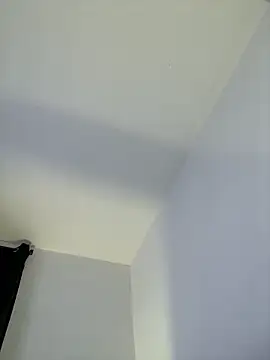 SaraBellini online show from February 12, 2026, 6:58 pm