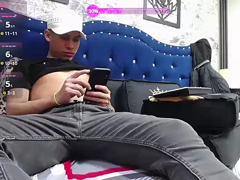 Snapshot of fuck_boy17 chatting on February 20, 2026, 4:31 am fuck boy17 online show from February 20, 2026, 4:31 am