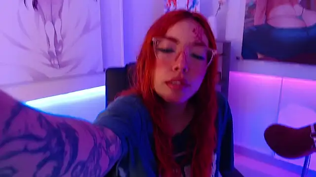 Snapshot of mere_in_redd chatting on May 31, 2026, 12:01 pm mere in redd online show from May 31, 2026, 12:01 pm
