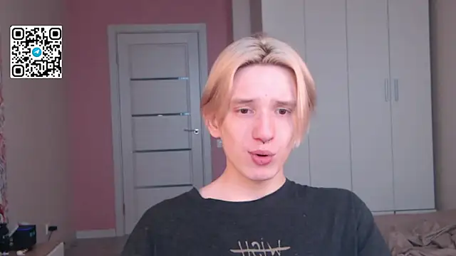 Snapshot of Ron_Vilss chatting on February 19, 2026, 6:20 am Ron Vilss online show from February 19, 2026, 6:20 am