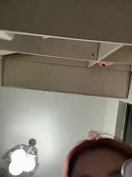 Snapshot of Rabbit-15 chatting on March 6, 2026, 2:02 pm Rabbit-15 online show from March 6, 2026, 2:02 pm