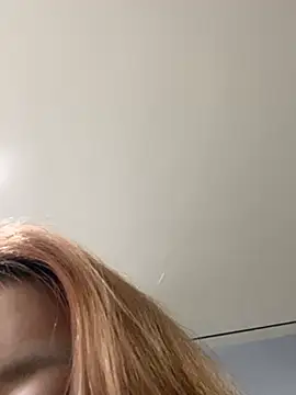 Snapshot of Rabbit-15 chatting on April 7, 2026, 1:44 pm Rabbit-15 online show from April 7, 2026, 1:44 pm