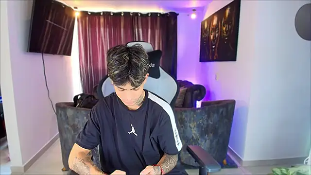 miguel aguirre  online show from February 17, 2026, 12:56 pm