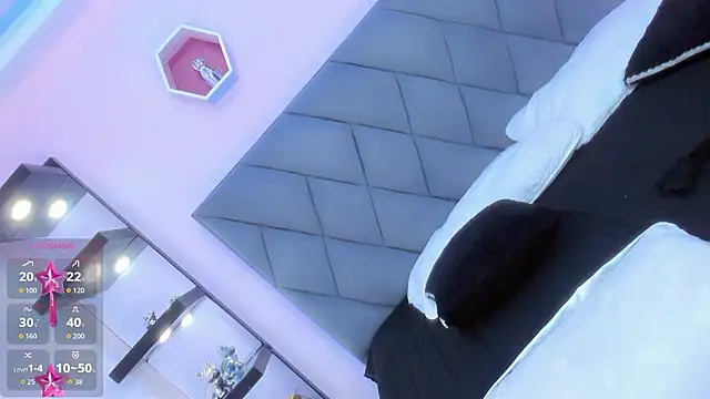 ManuelaJohnson online show from March 2, 2026, 1:07 pm