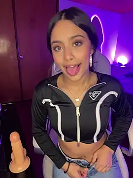 Dulce pink18 online show from February 15, 2026, 4:14 pm