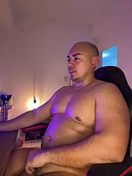 Snapshot of eros_colby chatting on February 24, 2026, 12:19 am eros colby online show from February 24, 2026, 12:19 am